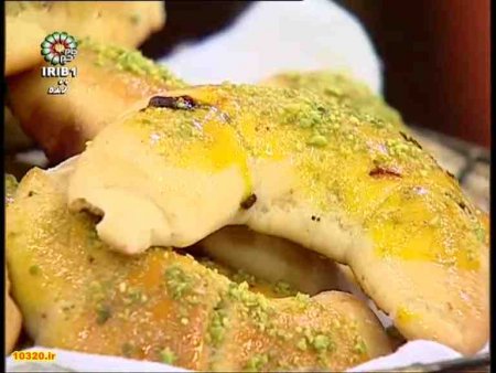 فیلم آموزش (تهیه) نان کروسان شکلاتی