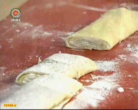 فیلم آموزش طرز تهیه نان کاک کرمانشاهی