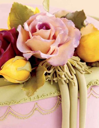 کتاب آموزش حرفه ای تزئین کیک  Professional Cake Decorating Second Edition